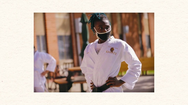 Video Reference: Sleeve, Street fashion, Collar, Fashion design, T-shirt, Eyewear, Font, Event, Formal wear, Magenta