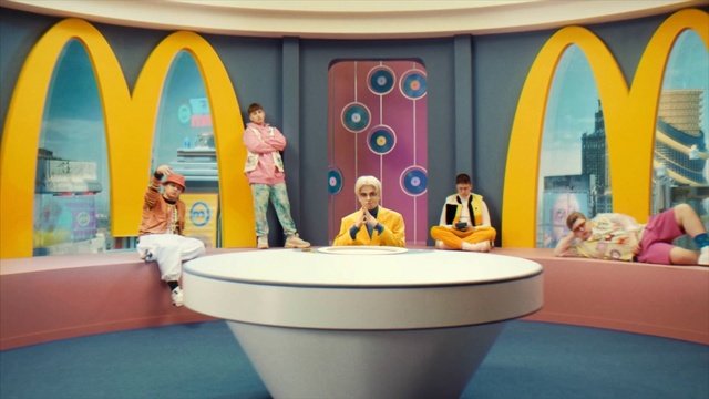 Video Reference: Photograph, Product, Purple, Interior design, Yellow, Leisure, Table, People, Recreation, Fun