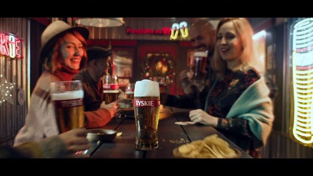 Video Reference: Smile, Drinking establishment, Fedora, Alcoholic beverage, Flash photography, Fun, Drink, Beer, Sun hat, Hat
