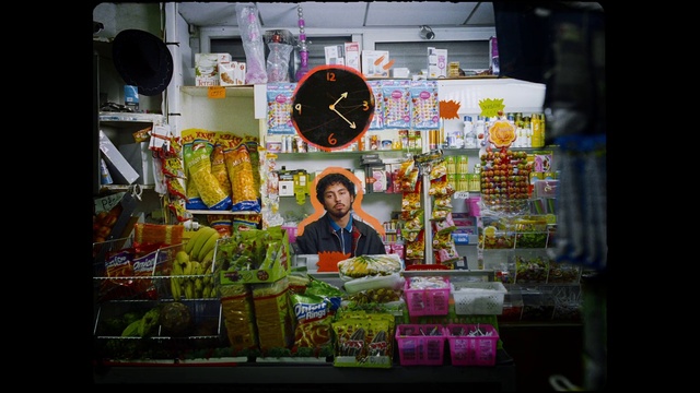 Video Reference: Hawker, Selling, Convenience store, Retail, Market, City, Convenience food, Trade, Shopkeeper, Street