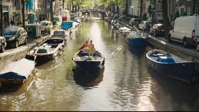 Video Reference: Water, Boat, Watercraft, Vehicle, Plant, Building, Tree, Boats and boating--Equipment and supplies, Body of water, Neighbourhood