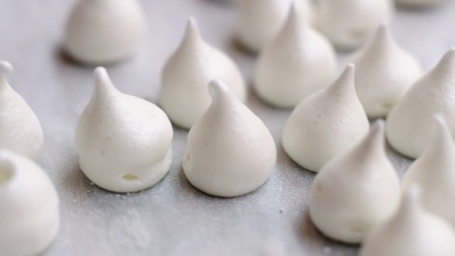 Video Reference: Ingredient, Dishware, Serveware, Cuisine, Dish, Recipe, Art, Porcelain, Tableware, Finger food