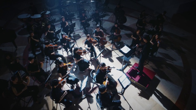 Video Reference: Music stand, Musician, Chair, Musical instrument accessory, Musical instrument, Classical music, Entertainment, Performing arts, Music, Violin