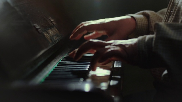 Video Reference: Musical instrument, Piano, Keyboard, Musician, Musical keyboard, Organist, Musical instrument accessory, Pianist, Music, Electronic musical instrument