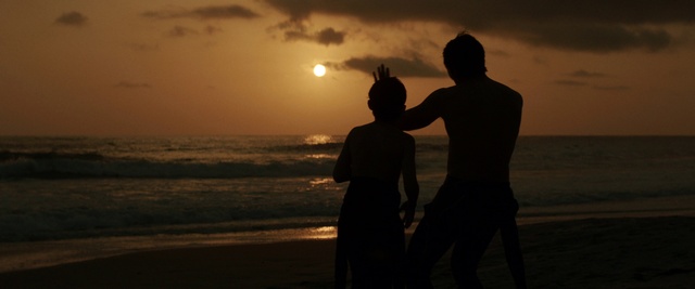Video Reference: Cloud, Water, Sky, People in nature, People on beach, Flash photography, Dusk, Happy, Standing, Sunlight