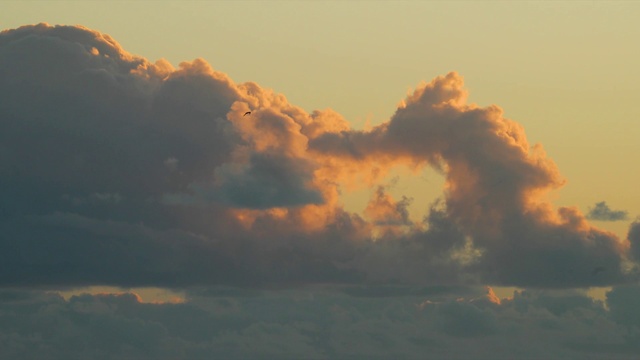 Video Reference: Cloud, Sky, Atmosphere, Afterglow, Amber, Dusk, Sunset, Red sky at morning, Cumulus, Sunrise