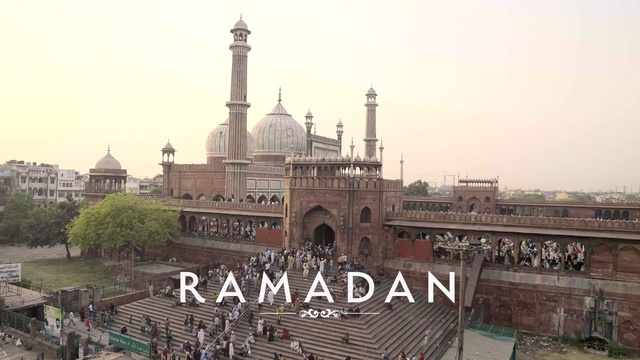 Video Reference: Sky, Plant, Travel, City, Facade, Building, Monument, Dome, Dome, Landscape