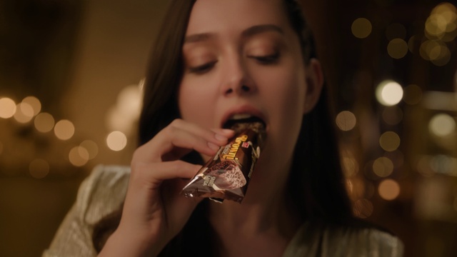 Video Reference: Lip, Hand, Food, Mouth, Food craving, Eyelash, Finger, Flash photography, Fun, Event