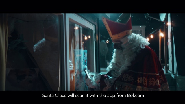 Video Reference: Electric blue, Event, Darkness, Fictional character, Screenshot, Pc game, Cg artwork, Font, Video game software, Animation