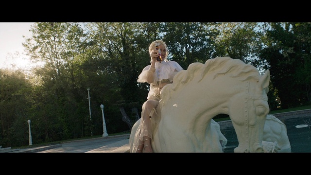 Video Reference: Horse, Sky, Tree, Dress, Sculpture, Happy, Statue, Sunlight, Working animal, Art