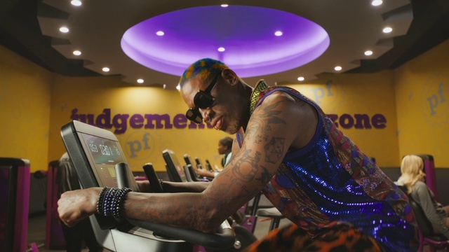 Video Reference: Purple, Flash photography, Audio equipment, Event, Fun, Entertainment, Leisure, Vest, Music, Performing arts