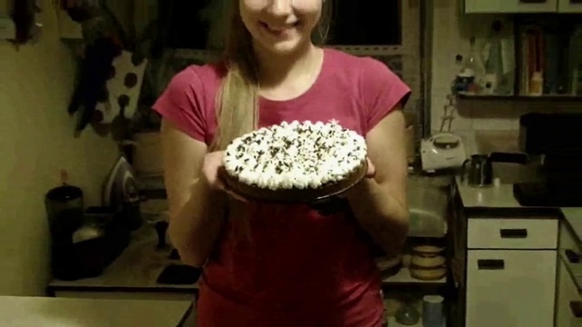 Video Reference: Food, Hair, Smile, Tableware, Cake decorating, Cake, Jaw, Countertop, Sleeve, Baked goods