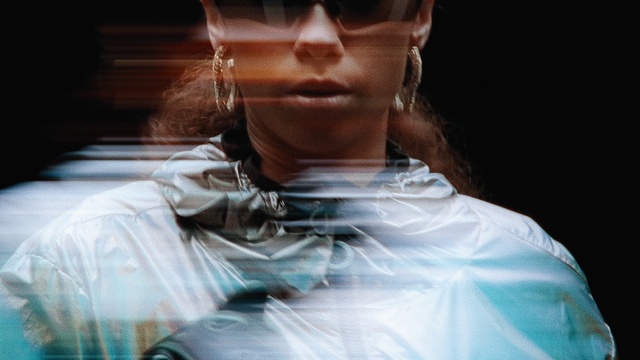 Video Reference: Lip, Eyebrow, Eyelash, Vision care, Human body, Flash photography, Jaw, Dress shirt, Neck, Gesture