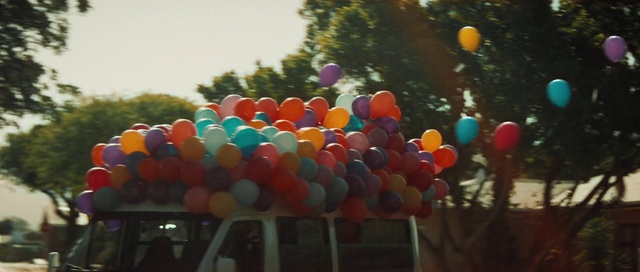 Video Reference: Sky, Balloon, Orange, Tree, Biome, Party supply, Gas, Tints and shades, Leisure, Plant