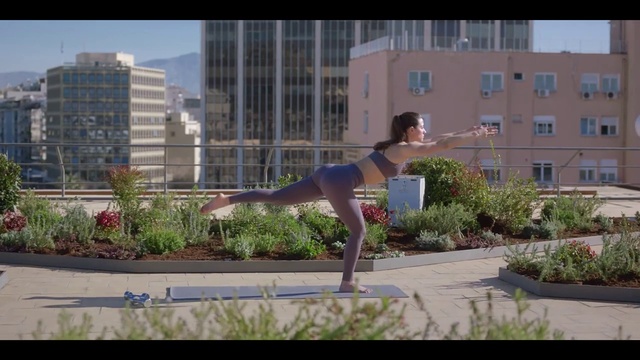 Video Reference: Plant, Building, Window, Flash photography, Grass, Thigh, Leisure, Waist, Sportswear, Urban design