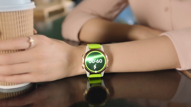 Video Reference: Hand, Watch, Gesture, Finger, Thumb, Wrist, Nail, Gadget, Recreation, Clock