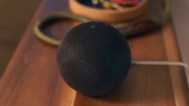 Video Reference: Microphone, Wood, Audio equipment, Public address system, Gadget, Loudspeaker, Electronic device, Circle, Pattern, Electric blue