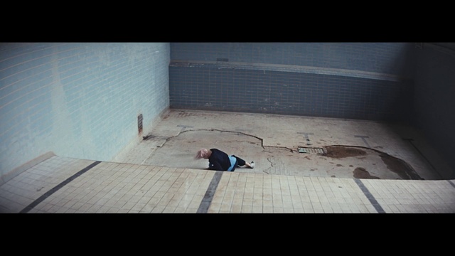 Video Reference: Cloud, Sky, Building, Wood, Flooring, Floor, Road surface, Asphalt, Rectangle, Hardwood