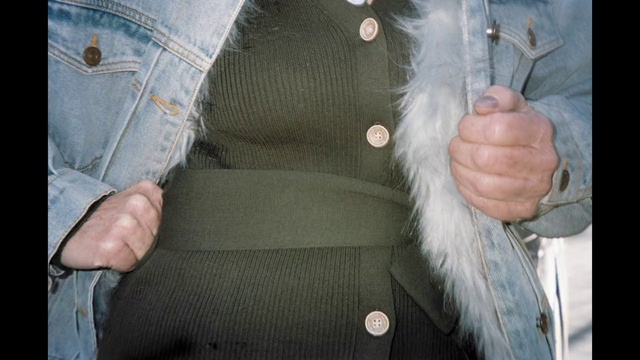 Video Reference: Skin, Hand, Outerwear, Human body, Textile, Sleeve, Gesture, Finger, Collar, Waist