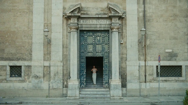 Video Reference: Door, Facade, Symmetry, City, Window, Composite material, Arch, Building, Column, Concrete