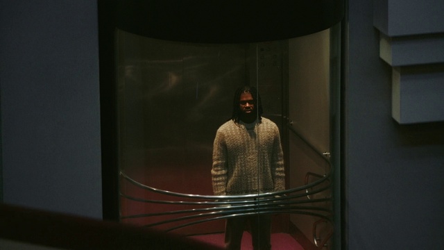 Video Reference: Entertainment, Performing arts, Flash photography, Technology, Event, Performance art, Darkness, Stage, Performance, Music