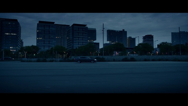 Video Reference: Water, Building, Atmosphere, Skyscraper, Cloud, Sky, Tower block, Dusk, Condominium, Cityscape