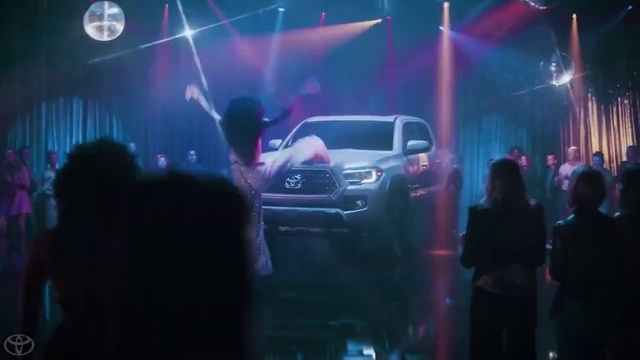 Video Reference: Vehicle, Car, Automotive lighting, Purple, Performing arts, Entertainment, Music artist, Music, Magenta, Music venue