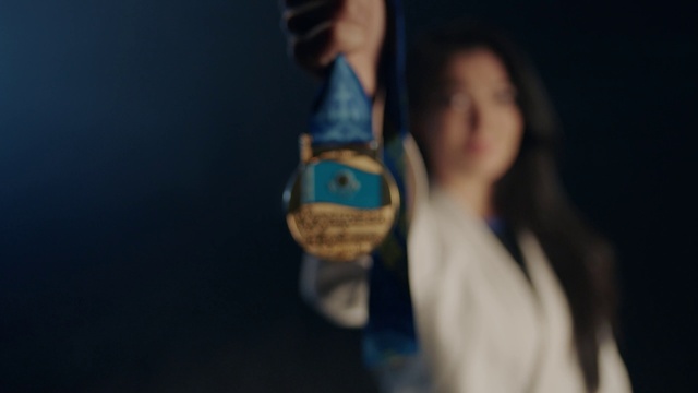 Video Reference: Flash photography, Gesture, Street fashion, Audio equipment, Electric blue, Happy, Denim, Jewellery, Strap, Wrist