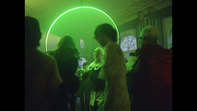 Video Reference: Entertainment, Fun, Magenta, Event, Visual effect lighting, Technology, Room, Circle, Music, Darkness