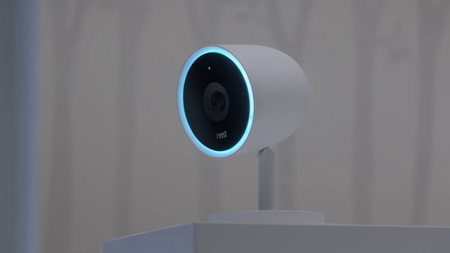 Video Reference: Output device, Gadget, Audio equipment, Font, Circle, Electronic device, Loudspeaker, Cameras & optics, Electric blue, Microphone