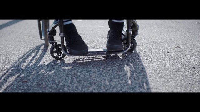 Video Reference: Tire, Shoe, Wheel, Leg, Automotive tire, Road surface, Asphalt, Bicycle tire, Rolling, Rim