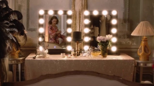 Video Reference: Candle, Tableware, Table, Decoration, Interior design, Tablecloth, Serveware, Flower Arranging, Event, Plate