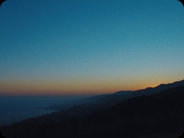 Video Reference: Sky, Atmosphere, Nature, Azure, Mountain, Highland, Afterglow, Atmospheric phenomenon, Horizon, Rectangle