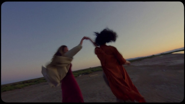 Video Reference: Sky, People in nature, Flash photography, Happy, Gesture, Travel, Landscape, Horizon, Fun, Magenta