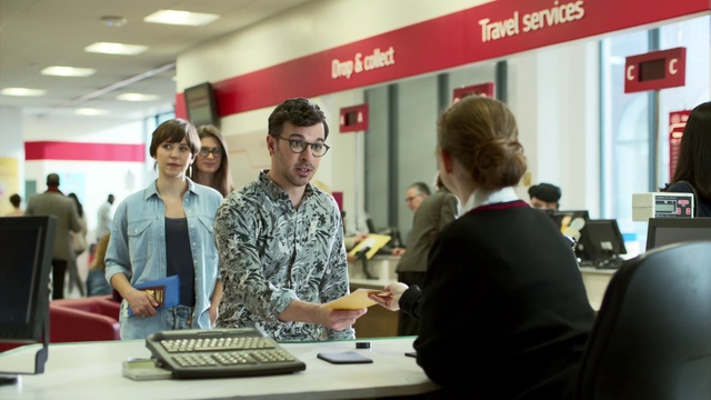 Video Reference: Shirt, Table, Customer, Engineering, Office supplies, T-shirt, Technology, Military person, Electronic device, Event