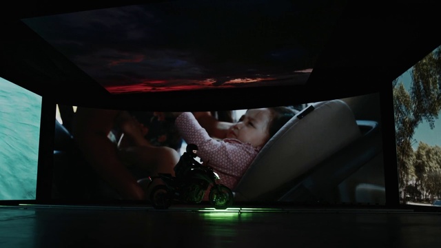 Video Reference: Automotive lighting, Hood, Motor vehicle, Automotive design, Flash photography, Mode of transport, Automotive exterior, Bumper, Vehicle door, Thigh