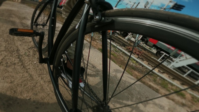 Video Reference: Bicycle, Bicycles--Equipment and supplies, Wheel, Bicycle wheel rim, Tire, Bicycle frame, Crankset, Bicycle wheel, Bicycle tire, Hub gear