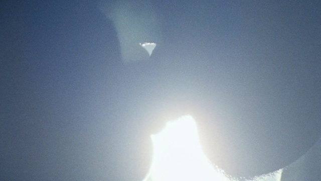 Video Reference: Atmosphere, Daytime, Sky, Azure, Atmospheric phenomenon, Astronomical object, Lens flare, Electric blue, Sun, Heat