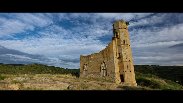 Video Reference: Cloud, Sky, Building, Natural landscape, Grass, Highland, Grassland, Landscape, Castle, Formation