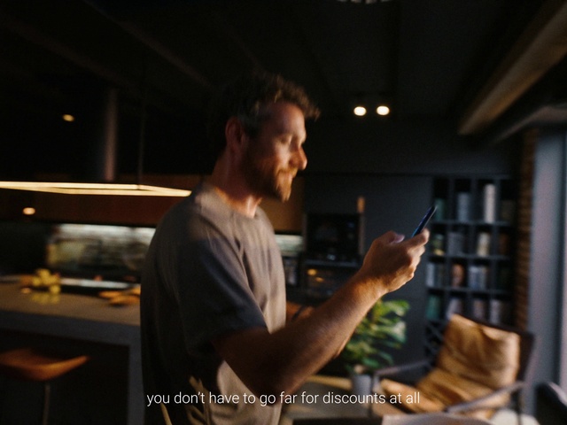 Video Reference: Flash photography, Chair, Event, T-shirt, Bookcase, Shelf, Audio equipment, Wood, Window, Fun