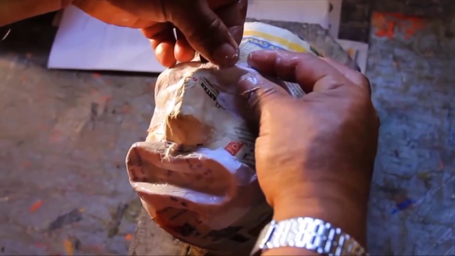 Video Reference: Hand, Watch, Finger, Gesture, Thumb, Nail, Food, Wrist, Wood, Water