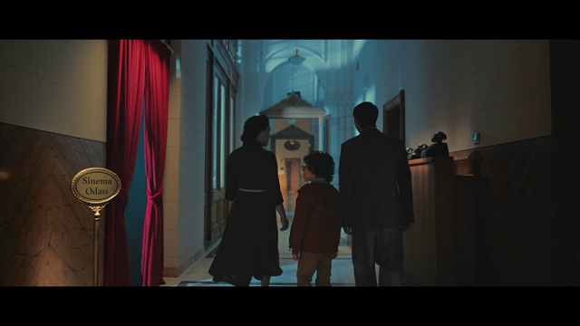 Video Reference: Entertainment, Fashion design, Event, Darkness, Formal wear, Performing arts, Visual arts, Curtain, Animation, Room