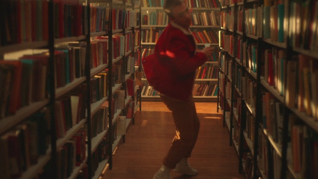 Video Reference: Bookcase, Shelf, Publication, Book, Shelving, Standing, Wood, Thigh, Knee, Human leg