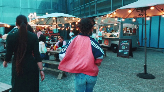 Video Reference: Customer, Leisure, Public space, Fun, Shopping, Crowd, Recreation, Market, City, Hawker