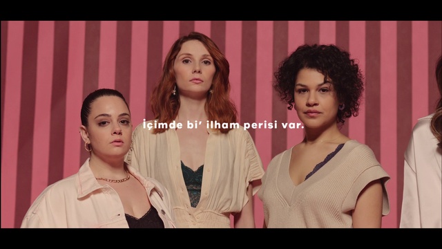 Video Reference: Hair, Skin, Head, Lip, Chin, Hairstyle, Eyebrow, Facial expression, Eyelash, Lipstick