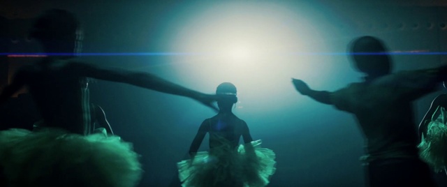 Video Reference: Microphone, Concert, Entertainment, Performing arts, Musician, Music, Sky, Music artist, Performance art, Fun