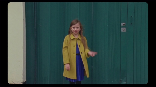 Video Reference: Sleeve, Tints and shades, Happy, Magenta, Electric blue, Wood, Fashion design, Event, Formal wear, Room