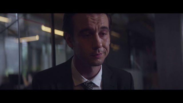 Video Reference: Forehead, Chin, Eyebrow, Mouth, Flash photography, Jaw, Suit, Tie, Blazer, Formal wear