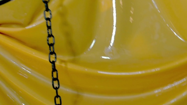 Video Reference: Liquid, Hood, Fluid, Dishware, Automotive design, Automotive lighting, Serveware, Gas, Rim, Motor vehicle