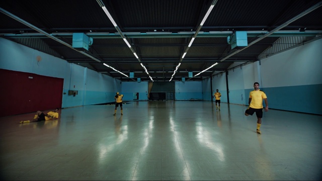 Video Reference: Footwear, Building, Field house, Hall, Leisure, Sports, Flooring, Ball game, Sport venue, Ceiling